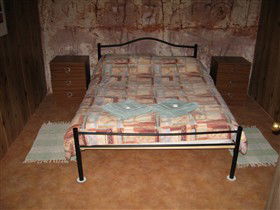 Radeka Downunder Underground Motel And Backpacker Inn - Accommodation Fremantle 1