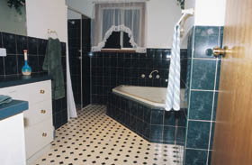 Villa Grenache Bed & Breakfast - Accommodation Fremantle 0