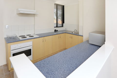 Assured Waterside Apartments - Accommodation Fremantle 5