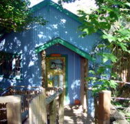 Blue Poles Cafe Gallery  BB - Accommodation Fremantle