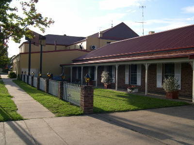 Club Motel - Accommodation Fremantle 0