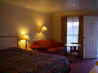 Club Motel - Accommodation Fremantle 2