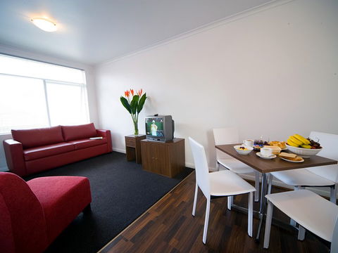 Easystay One Bedroom Apartment - Raglan Street - Accommodation Fremantle 0