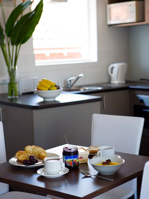 Easystay One Bedroom Apartment - Raglan Street - Accommodation Fremantle 2