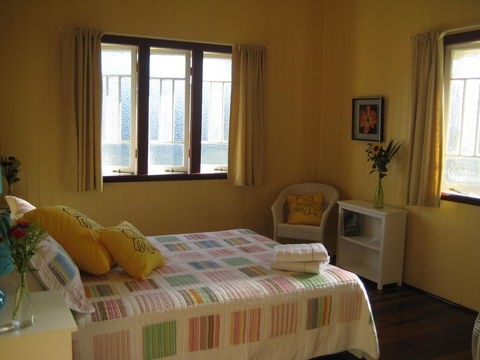 Eco Queenslander Holiday Home - Accommodation Fremantle 1