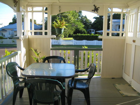 Eco Queenslander Holiday Home - Accommodation Fremantle 8