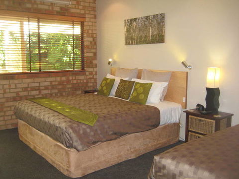 Edge Of The Forest Motel And Cottage - Accommodation Fremantle 3
