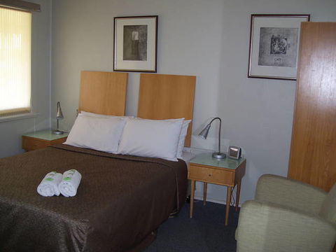 Glenwood Tourist Park And Motel - Accommodation Fremantle 0