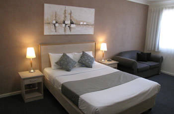 Golf Links Motel - Accommodation Fremantle 0