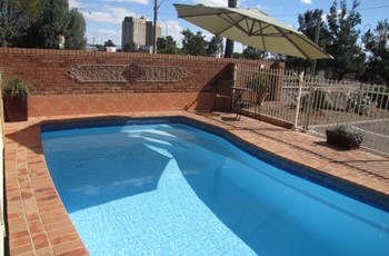 Golf Links Motel - Accommodation Fremantle 2
