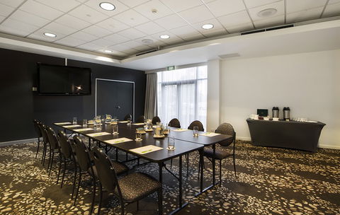 Holiday Inn Melbourne Airport - Accommodation Fremantle 3