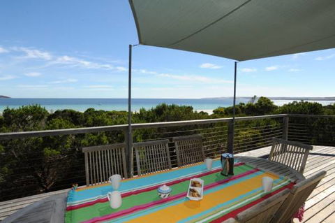 Island Beach Escape - Beachcomber - Accommodation Fremantle 2