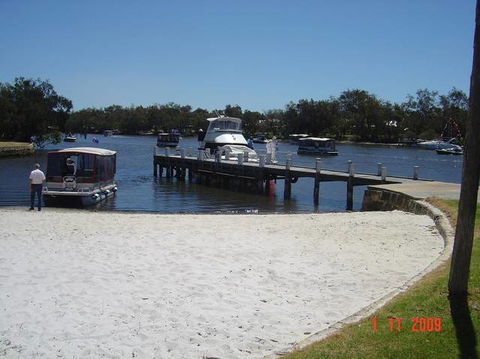 Lakeside Holiday Apartments - Accommodation Fremantle 4