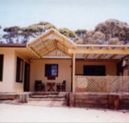 Lovering's Beach Houses - D'Estrees Bay - Accommodation Fremantle