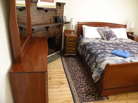 MacDonnell House (Naracoorte Cottages) - Accommodation Fremantle 4