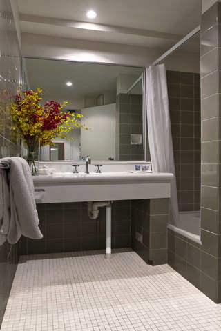 Macleay Serviced Apartment/Hotel - Accommodation Fremantle 1