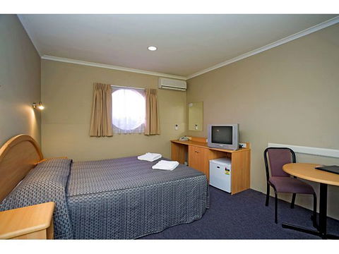 Mahoneys Motor Inn - Accommodation Fremantle 1