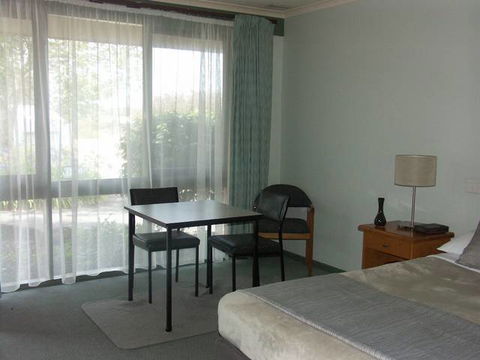 Melaleuca Motel - Accommodation Fremantle 1