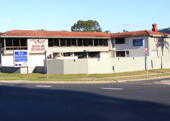 Reef Motor Inn - Accommodation Fremantle 2