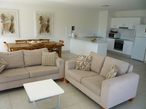 Regatta Riverfront Apartments - Accommodation Fremantle 7