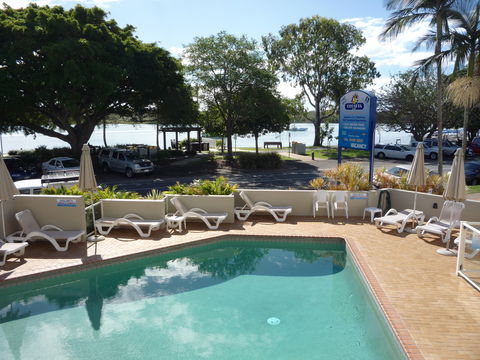 Regatta Riverfront Apartments - Accommodation Fremantle 6