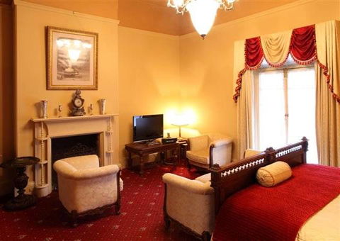 Rose & Crown Lodge - Accommodation Fremantle 2