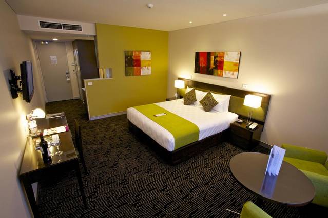 Morningside QLD Accommodation Fremantle