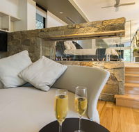 The Feathered Nest - Luxury Wildlife Retreat - Accommodation Fremantle