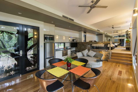 The Feathered Nest - Luxury Wildlife Retreat - Accommodation Fremantle 2
