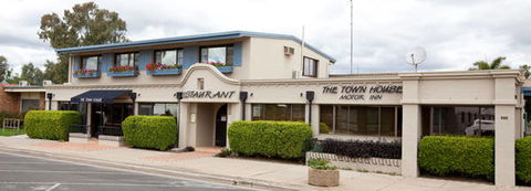 The Town House Motor Inn - Sundowner Goondiwindi - Accommodation Fremantle 1