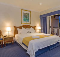 Tinaroo Lake Resort - Holiday Apartments - Accommodation Fremantle