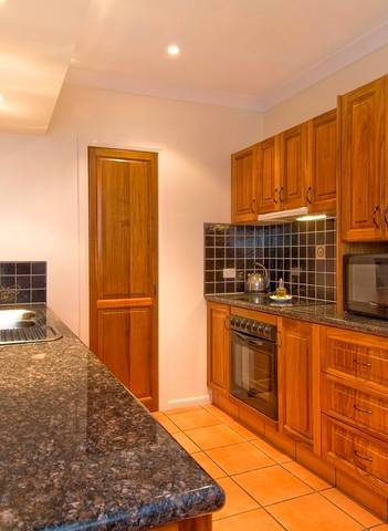 Tinaroo Lake Resort - Holiday Apartments - Accommodation Fremantle 7