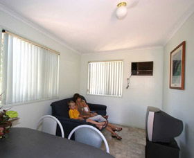 Pilbara Holiday Park - Aspen Parks - Accommodation Fremantle 1