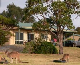 Riverside Retreat - Accommodation Fremantle 0