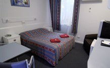Amber Motel - Glen Innes - Accommodation Fremantle 1