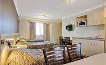 Econo Lodge Moree Spa Motor Inn - Moree - Accommodation Fremantle 1