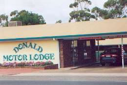 DONALD MOTOR LODGE - Accommodation Fremantle 0