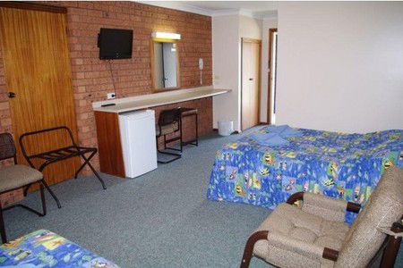 Castlereagh Motor Inn - Accommodation Fremantle 2