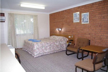 Castlereagh Motor Inn - Accommodation Fremantle 4