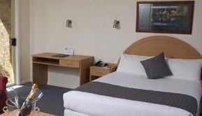 Best Western Mill Park Motor Inn - Accommodation Fremantle 2