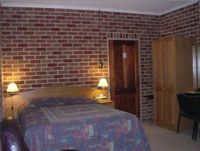 Exies Bagtown - Accommodation Fremantle 6