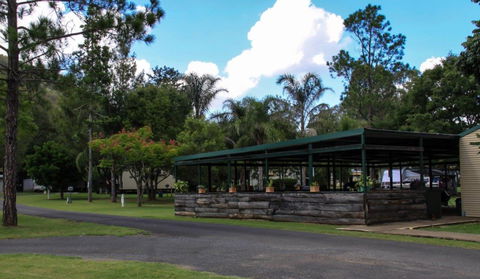 Esk Caravan Park And Rail Trail Motel - Accommodation Fremantle 2