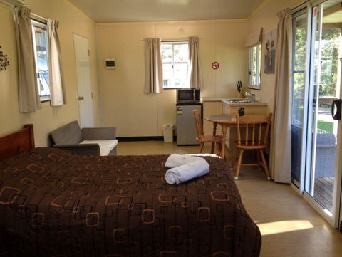 Esk Caravan Park And Rail Trail Motel - Accommodation Fremantle 4