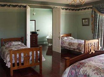 Barcaldine House - Accommodation Fremantle 4