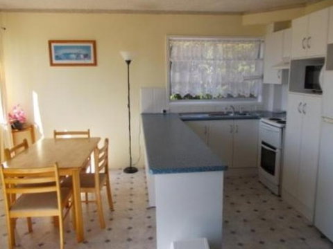 Skyline Holiday Units - Accommodation Fremantle 3