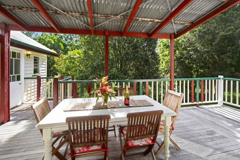 Noosa Avalon Farm Cottages - Accommodation Fremantle 4