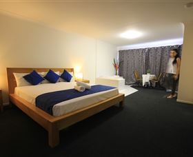 Logan City Motor Inn - Accommodation Fremantle 2