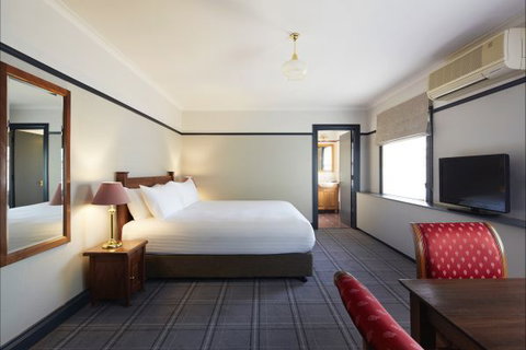 Brassey Hotel - Accommodation Fremantle 8
