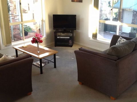 Captain's Quarters Bermagui - Accommodation Fremantle 4