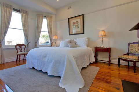 Elegance On Englehardt - Accommodation Fremantle 2